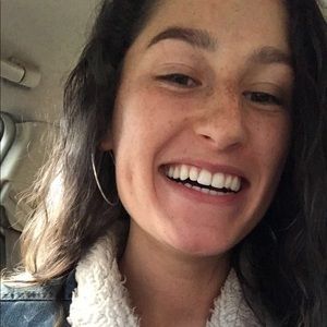 Meet your Posher, Madeline